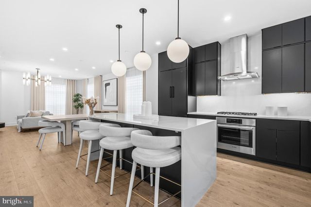 2040 TYSONS RIDGELINE RD, Falls Church, VA 22043