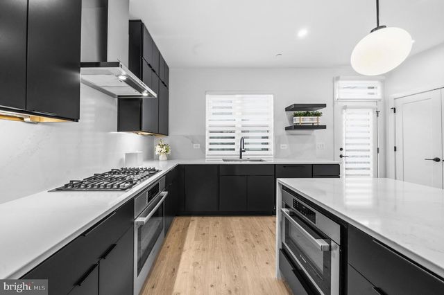 2040 TYSONS RIDGELINE RD, Falls Church, VA 22043