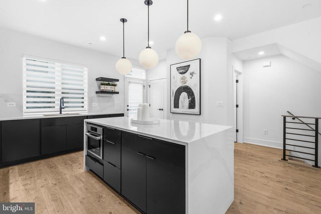 2040 TYSONS RIDGELINE RD, Falls Church, VA 22043