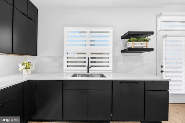 2040 TYSONS RIDGELINE RD, Falls Church, VA 22043