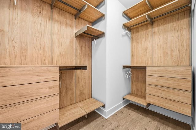 2040 TYSONS RIDGELINE RD, Falls Church, VA 22043