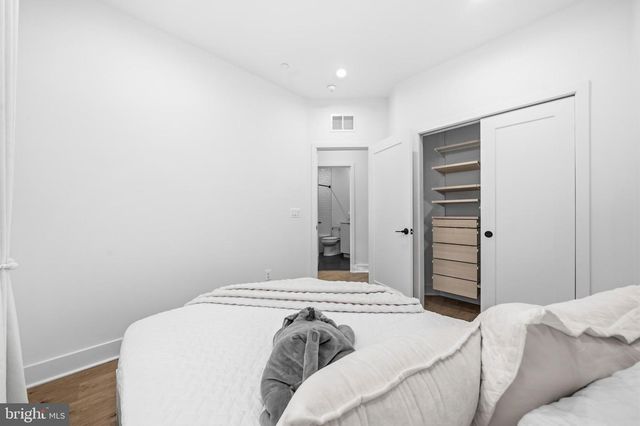 2040 TYSONS RIDGELINE RD, Falls Church, VA 22043