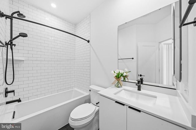 2040 TYSONS RIDGELINE RD, Falls Church, VA 22043