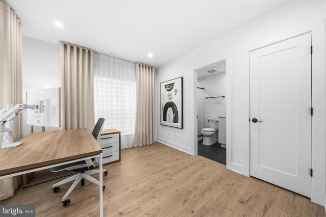 2040 TYSONS RIDGELINE RD, Falls Church, VA 22043