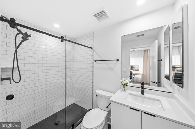 2040 TYSONS RIDGELINE RD, Falls Church, VA 22043