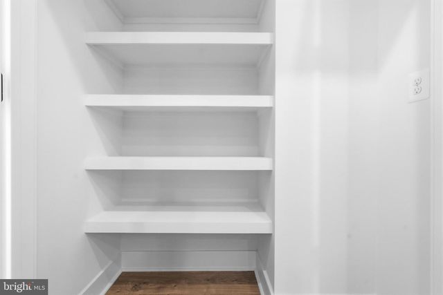 2040 TYSONS RIDGELINE RD, Falls Church, VA 22043