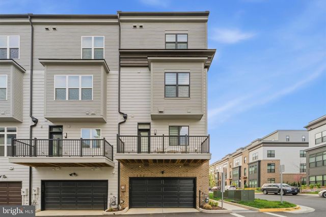2040 TYSONS RIDGELINE RD, Falls Church, VA 22043