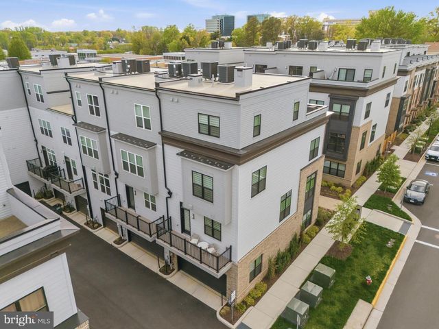 2040 TYSONS RIDGELINE RD, Falls Church, VA 22043