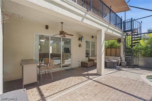 1289 Barrigona CT, Naples, FL 34119