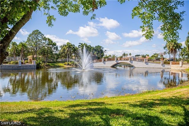 1289 Barrigona CT, Naples, FL 34119
