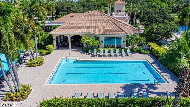 1289 Barrigona CT, Naples, FL 34119