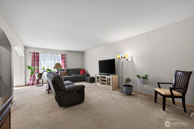 7240 177th Street E, Puyallup, WA 98375