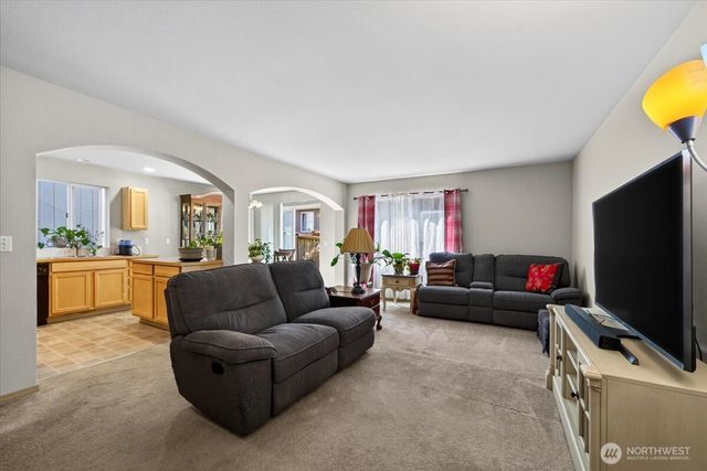 7240 177th Street E, Puyallup, WA 98375