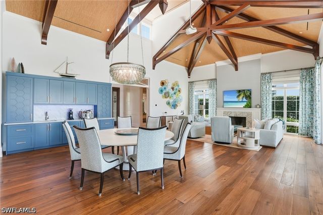 1870 4th ST S, Naples, FL 34102