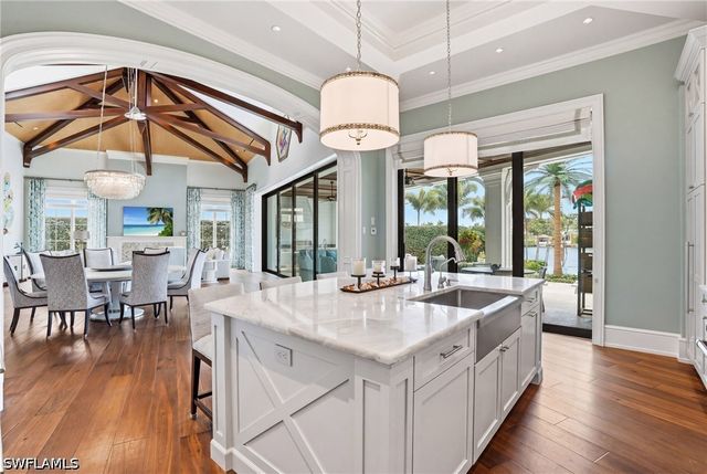1870 4th ST S, Naples, FL 34102