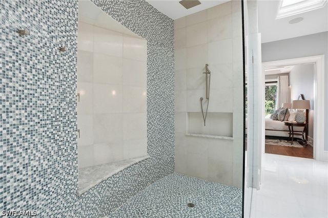 1870 4th ST S, Naples, FL 34102