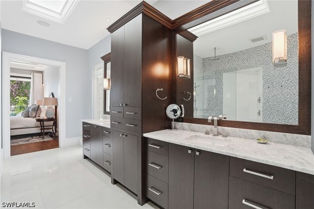 1870 4th ST S, Naples, FL 34102