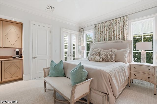 1870 4th ST S, Naples, FL 34102