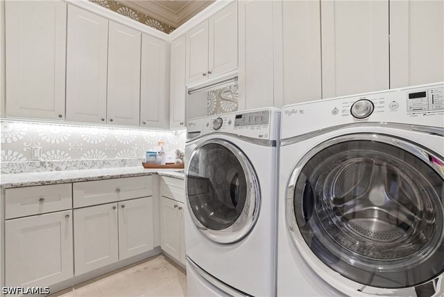 1870 4th ST S, Naples, FL 34102