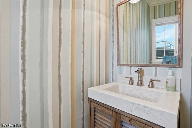 1870 4th ST S, Naples, FL 34102