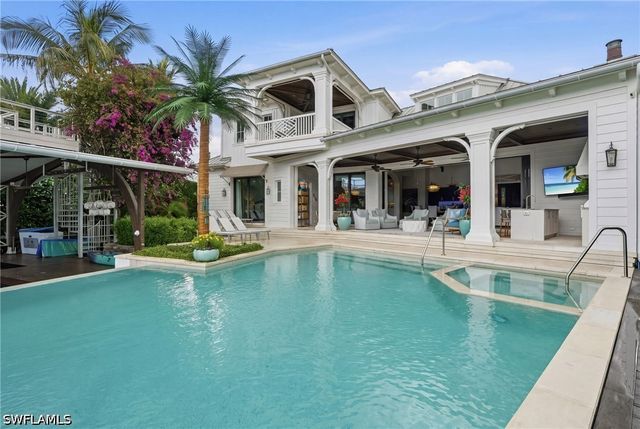 1870 4th ST S, Naples, FL 34102