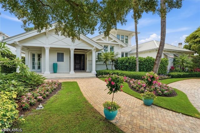 1870 4th ST S, Naples, FL 34102