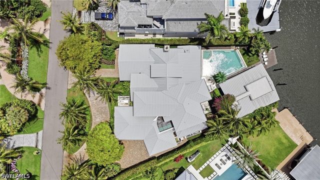1870 4th ST S, Naples, FL 34102