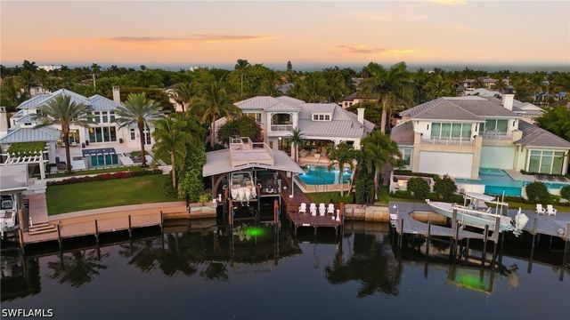 1870 4th ST S, Naples, FL 34102