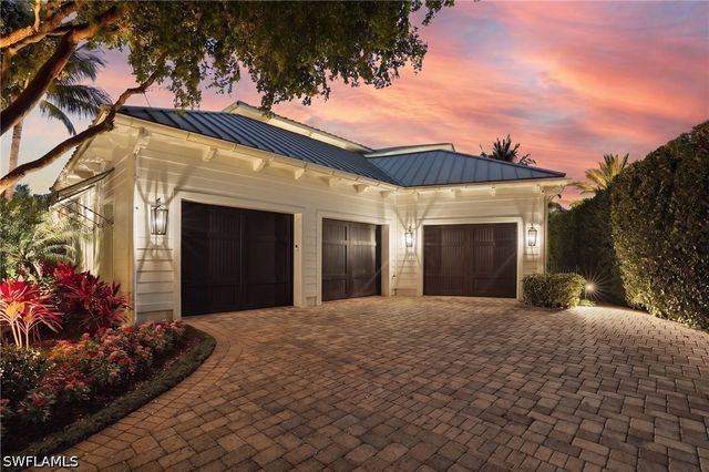 1870 4th ST S, Naples, FL 34102