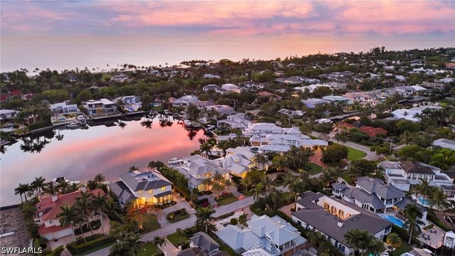 1870 4th ST S, Naples, FL 34102