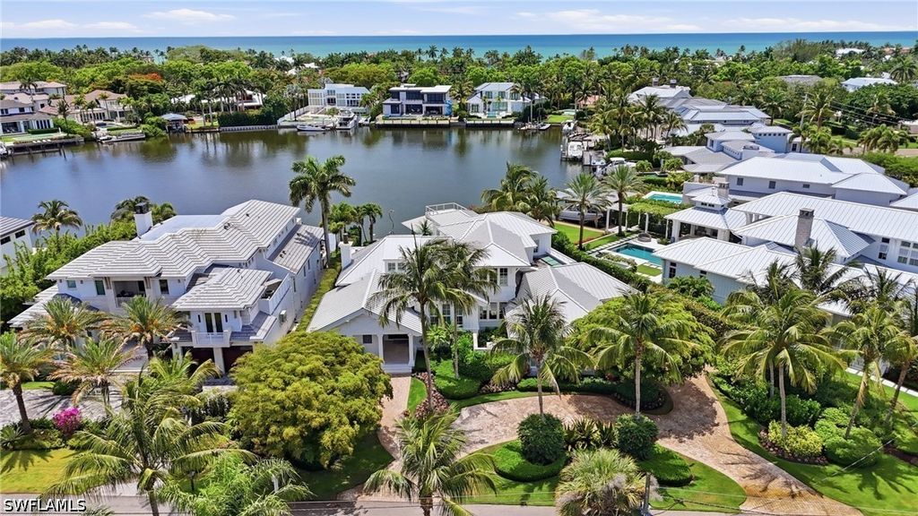 1870 4th ST S, Naples, FL 34102