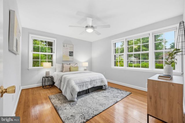 5910 OVERLEA RD, Bethesda, MD 20816