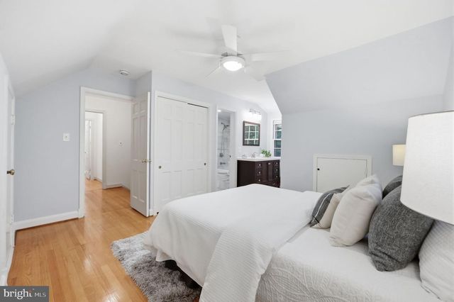 5910 OVERLEA RD, Bethesda, MD 20816