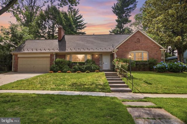5910 OVERLEA RD, Bethesda, MD 20816