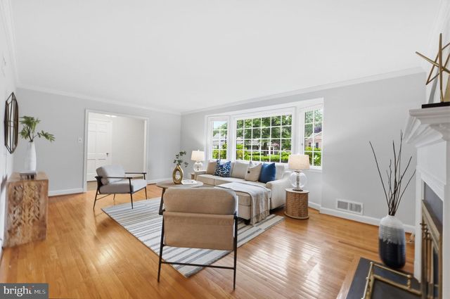 5910 OVERLEA RD, Bethesda, MD 20816