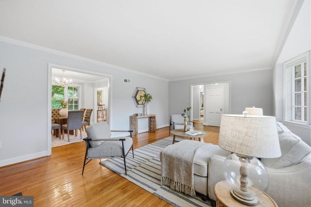 5910 OVERLEA RD, Bethesda, MD 20816