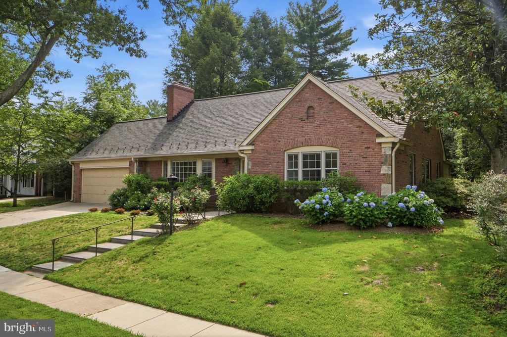 5910 OVERLEA RD, Bethesda, MD 20816