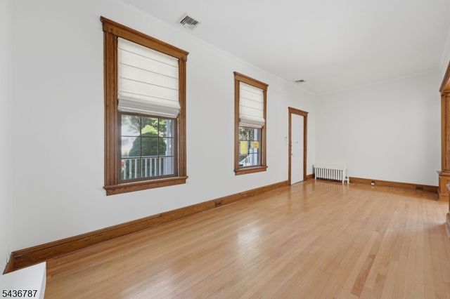 219 Magie Ave, Roselle Park Boro, NJ 07204