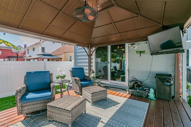 1701 Maple Street, Wickliffe, OH 44092