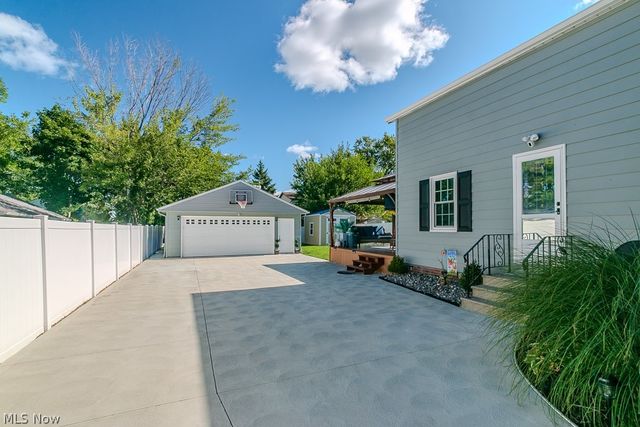 1701 Maple Street, Wickliffe, OH 44092
