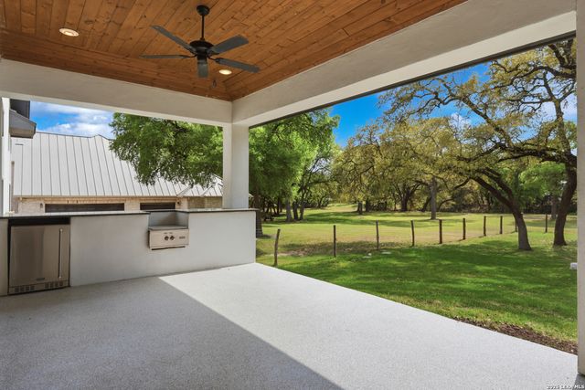 259 shepherds crook, Helotes, TX 78023