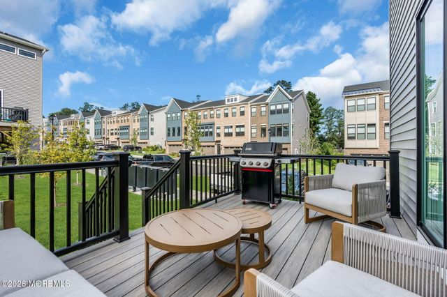 38 Waller Drive, Middletown, NJ 07748