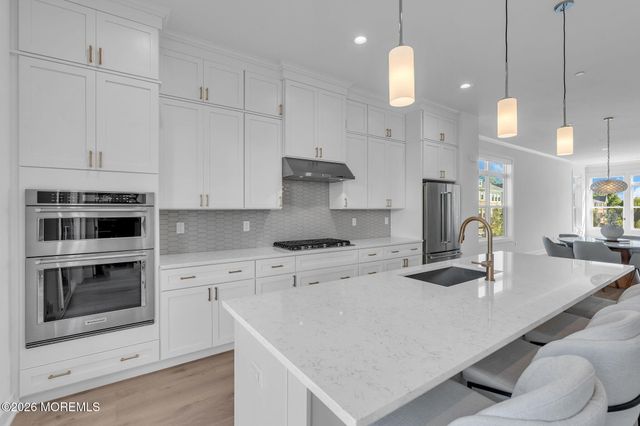 38 Waller Drive, Middletown, NJ 07748