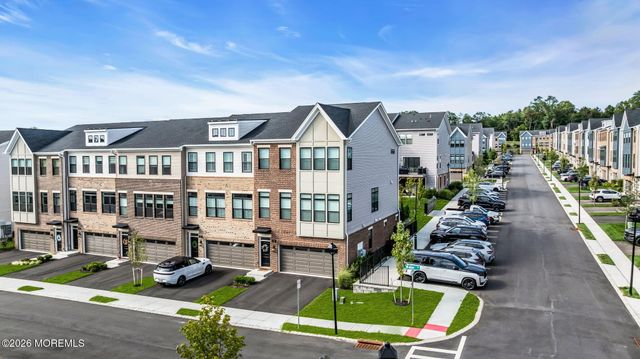 38 Waller Drive, Middletown, NJ 07748
