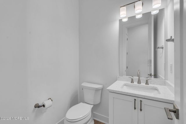 38 Waller Drive, Middletown, NJ 07748