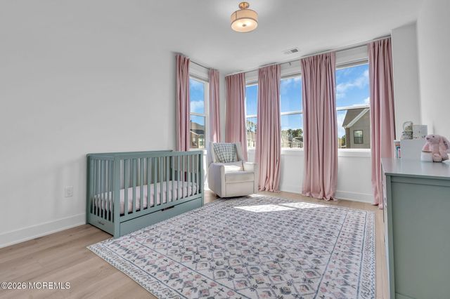 38 Waller Drive, Middletown, NJ 07748