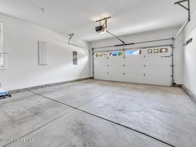 38 Waller Drive, Middletown, NJ 07748