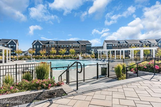 38 Waller Drive, Middletown, NJ 07748