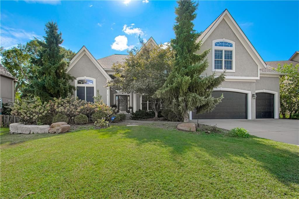 22209 W 57th Street, Shawnee, KS 66226