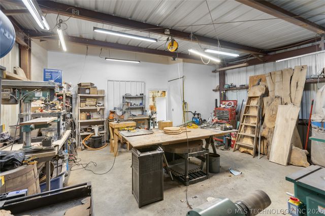 11802 S Hickory Lane, Claremore, OK 74017